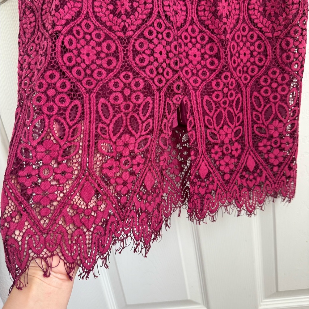 Elegant Lulu's Burgundy Lace Midi Dress size medium - Picture 8 of 11